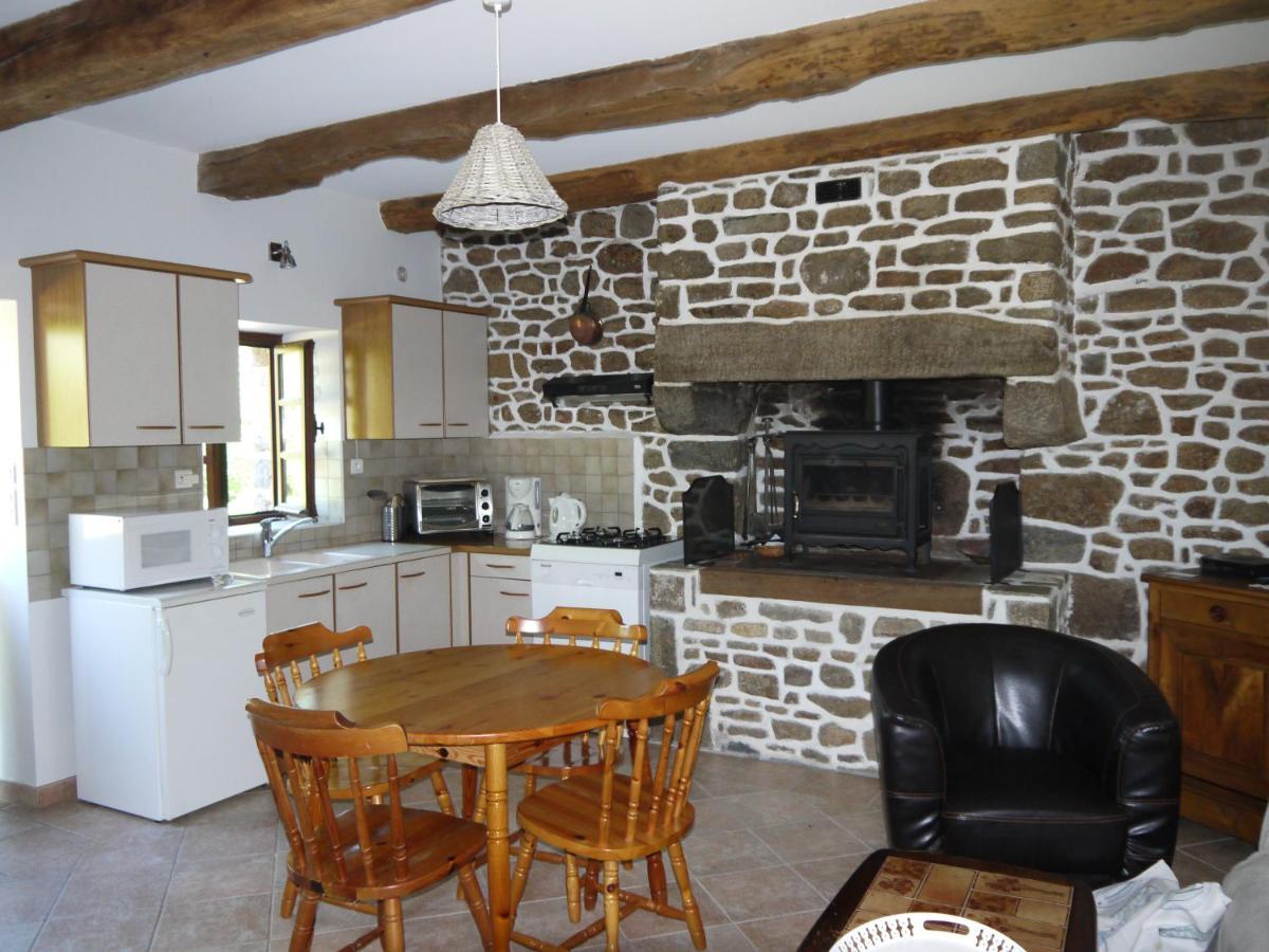 Gite Les Sageais Hotel Baguer-Morvan Buitenkant foto