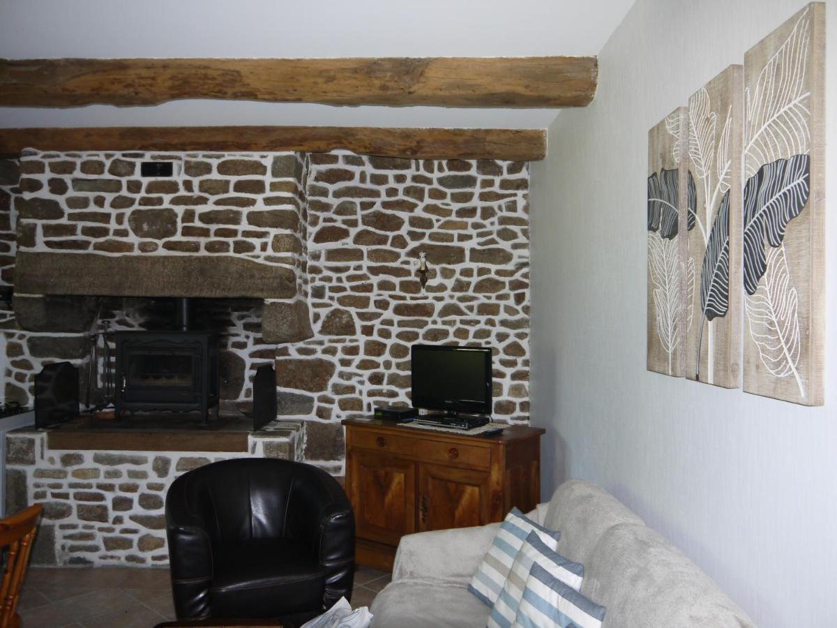 Gite Les Sageais Hotel Baguer-Morvan Buitenkant foto